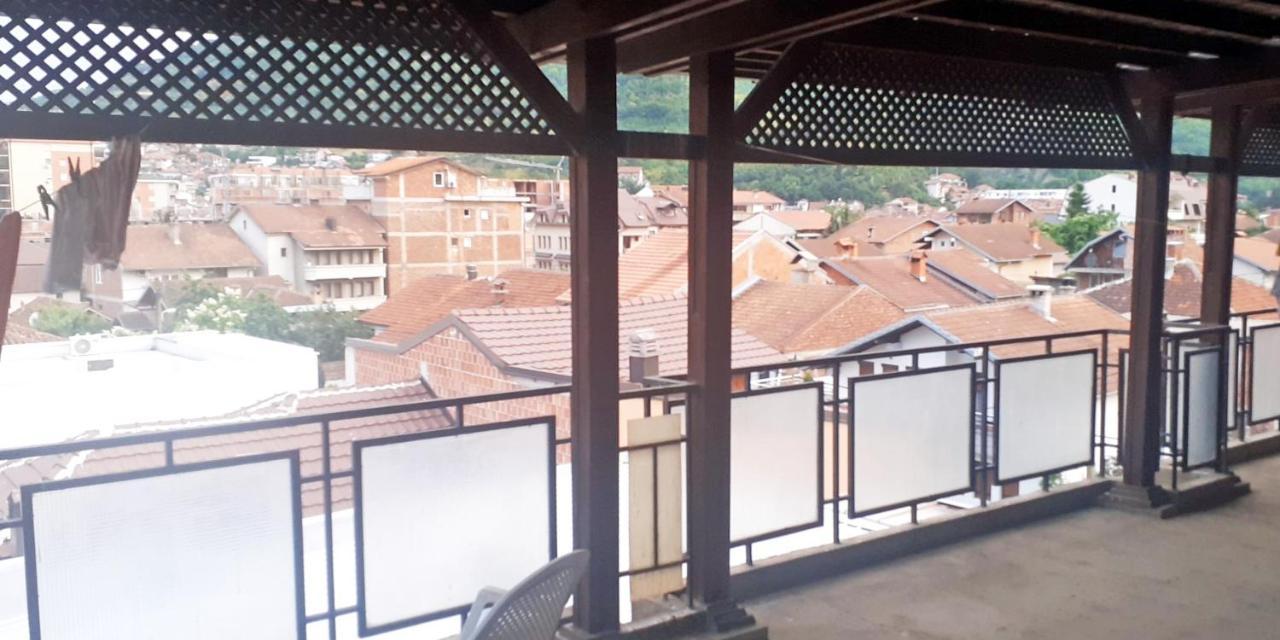 Lovely 1 Bedroom Within Walking Distance, Views ペーチ エクステリア 写真