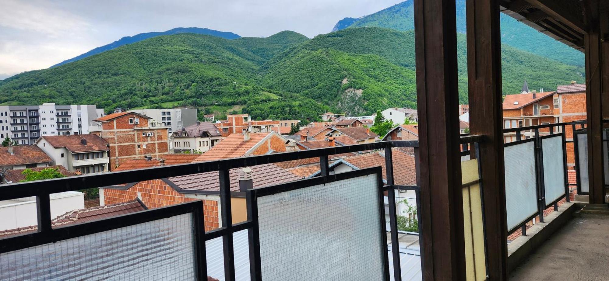 Lovely 1 Bedroom Within Walking Distance, Views ペーチ エクステリア 写真
