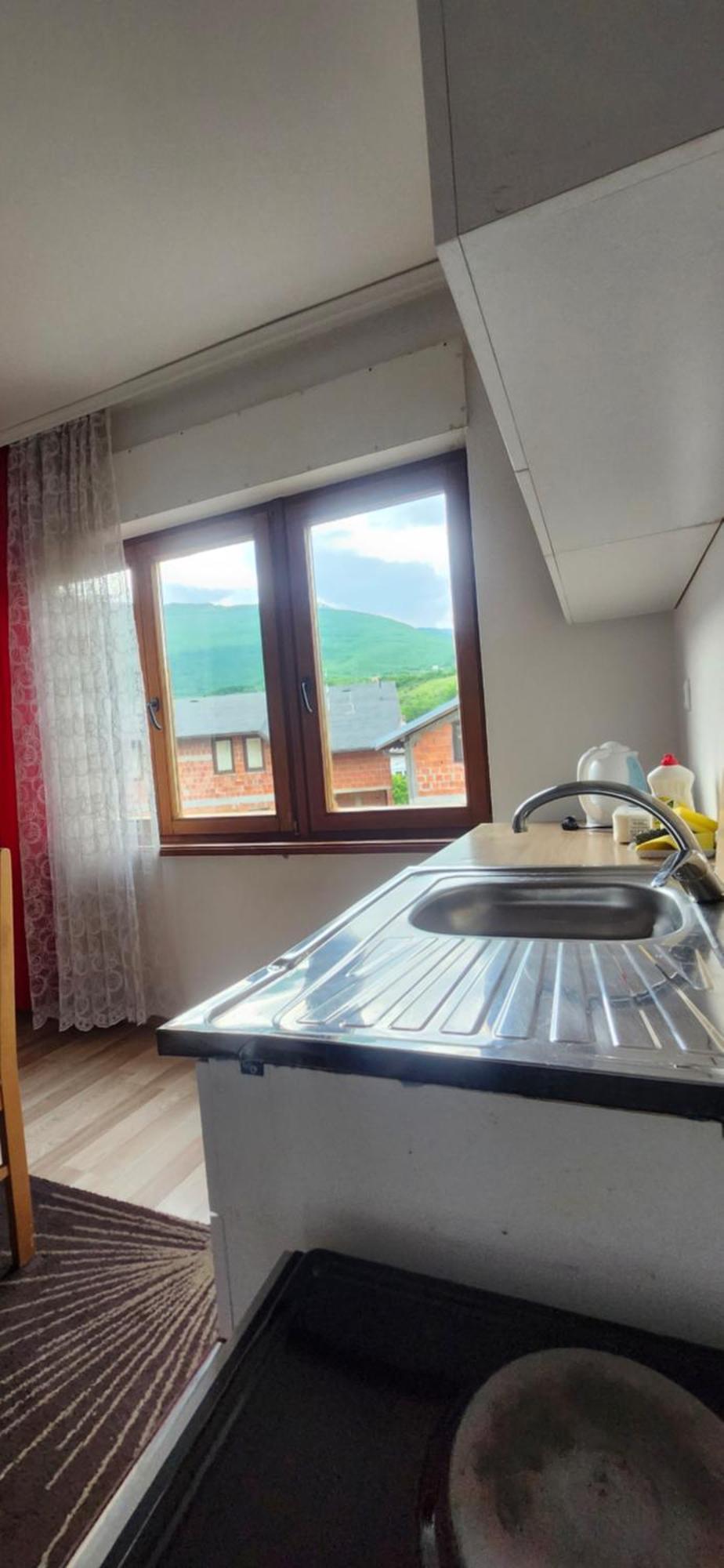 Lovely 1 Bedroom Within Walking Distance, Views ペーチ エクステリア 写真