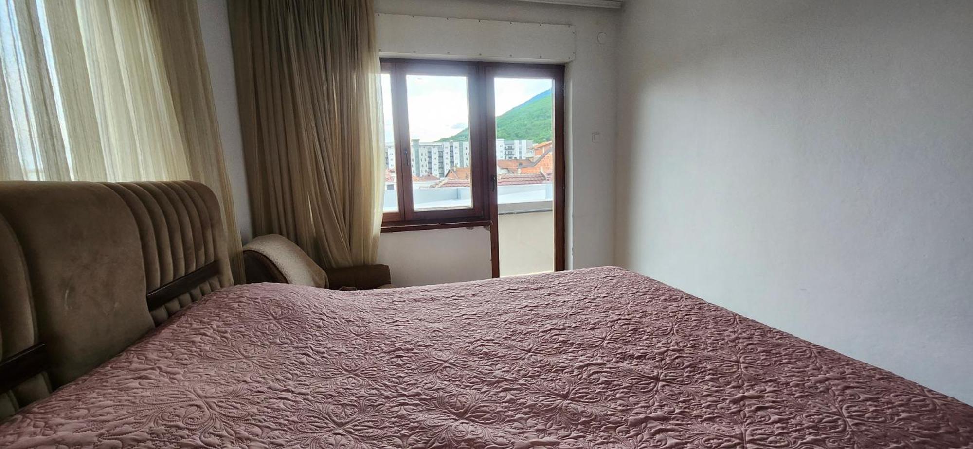 Lovely 1 Bedroom Within Walking Distance, Views ペーチ エクステリア 写真
